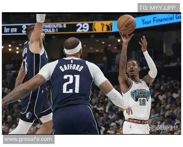 雷霆与灰熊激战正酣文字直播全程回顾精彩瞬间与赛况分析 雷霆与灰熊激战正酣文字直播全程回顾精彩瞬间与赛况分析