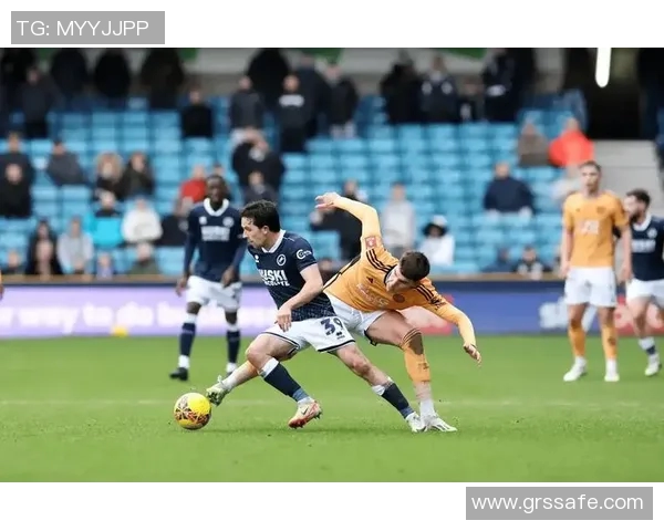 米尔沃尔主场迎战布伦特福德双方争夺英冠积分榜关键战役