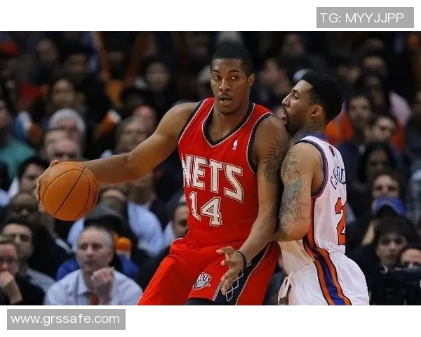 布鲁克洛佩斯:从篮球场上的巨人到全能战士的传奇之路 布鲁克洛佩斯:从篮球场上的巨人到全能战士的传奇之路